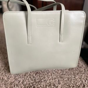 Givenchy tote  🌸auction 5/13@7pmEST